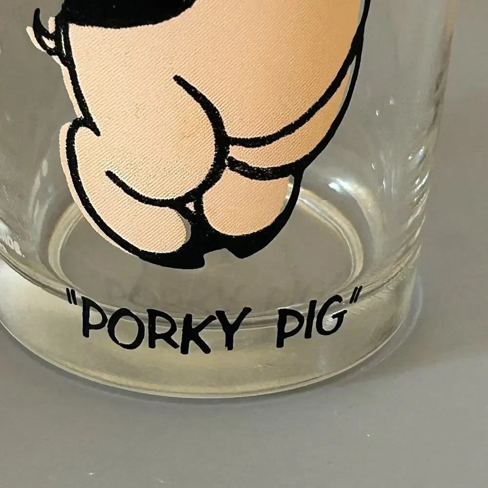 1973 Pepsi Collector’s Glasses Series Looney Tunes Porky Pig and Petunia Pig #10
